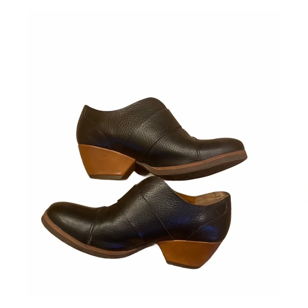 Kork ease black booties